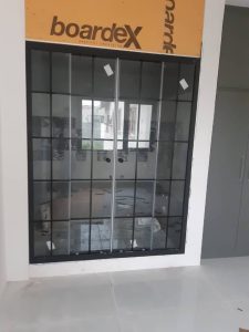 فروش یراق تبدیل درب و پنجره لولایی به کشویی در مازندران